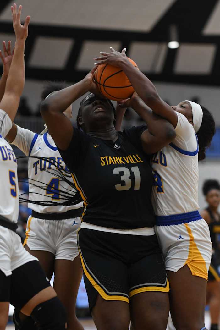 starkville-tupelo-girls-basketball00005